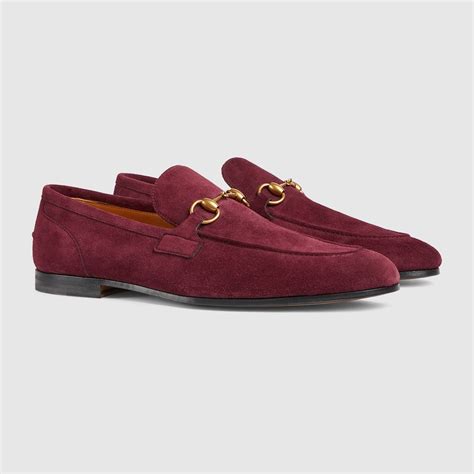 Mocasín Gucci Jordaan para hombre en ante rojo 